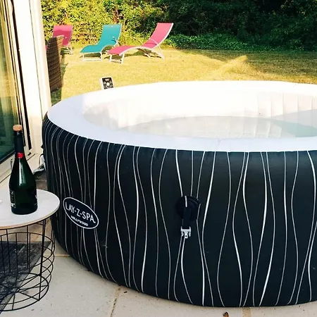 Casa vacanze Maison Spacieuse Avec Jacuzzi, Proche Plage Et Commerces